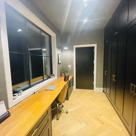 Luxurious In فيلة كيلارني